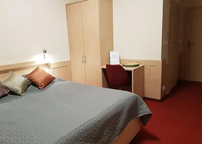 Hotel Centrum Misji Afrykańskich - Centrum Hotelowo-konferencyjne *