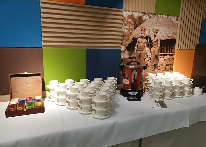 Hotel Centrum Misji Afrykańskich - Centrum Hotelowo-konferencyjne *